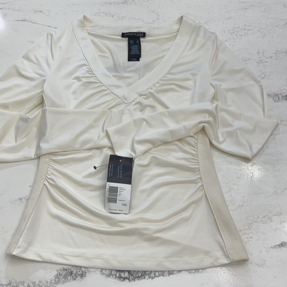 NWT, Kenneth Cole blouse Sz small - Picture 4 of 4